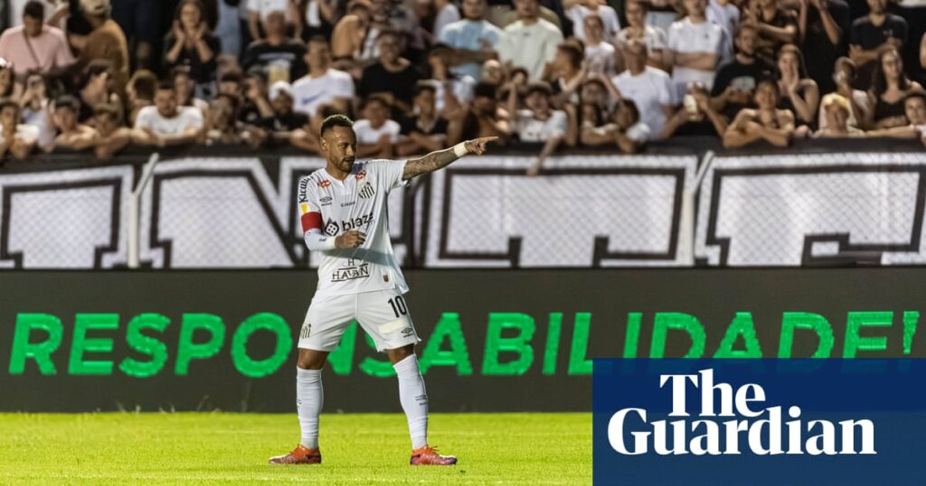 Neymar responds to jeering fans by scoring for Santos directly from corner – video