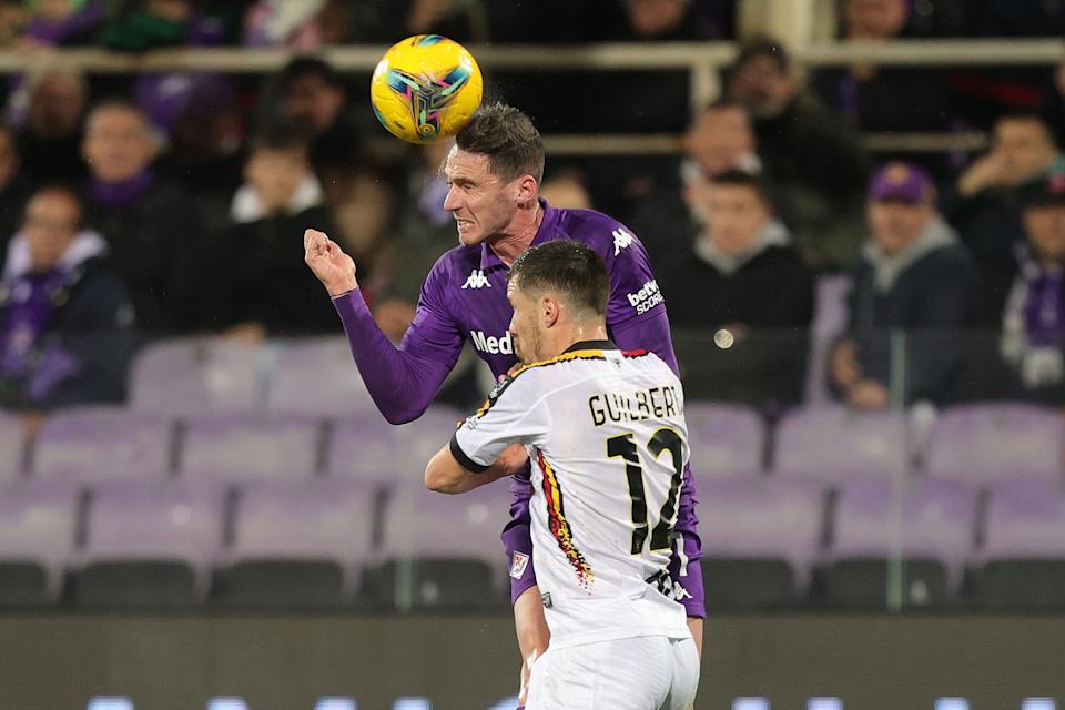 FLORENCE, ITALY - FEBRUARY 28: Robin Gosens of ACF Fiorentina in action during the Serie A match between Fiorentina and Lecce at Stadio Artemio Franchi on February 28, 2025 in Florence, Italy. (Photo by Gabriele Maltinti/Getty Images)