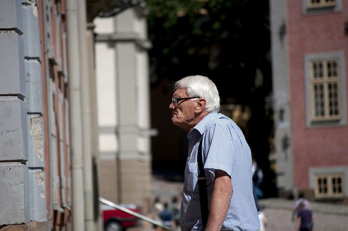 Pensions at risk: Swedes live longer than they think