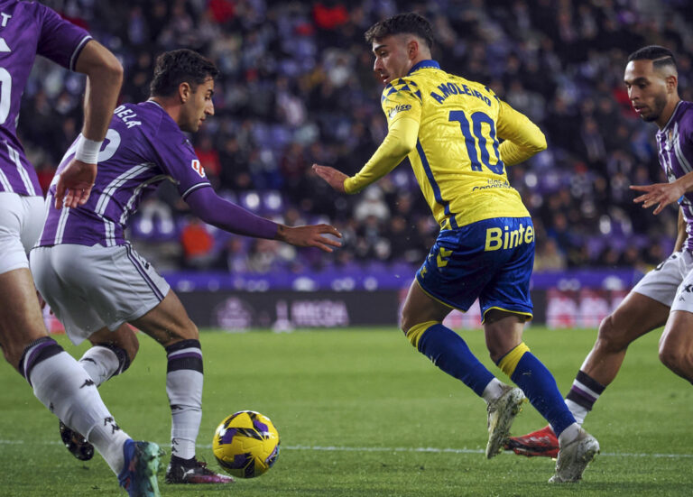 Real Valladolid fall short against 10-man Las Palmas in relegation skirmish