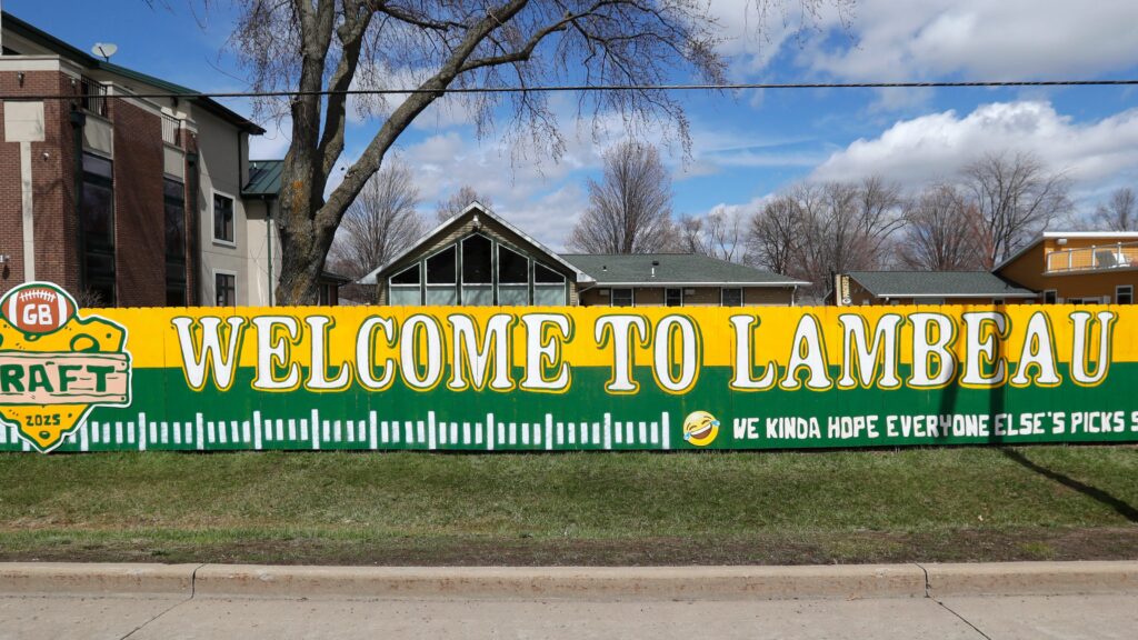 Packers fences, a part of Lambeau Field neighborhood culture, get new themes for 2025 NFL Draft
