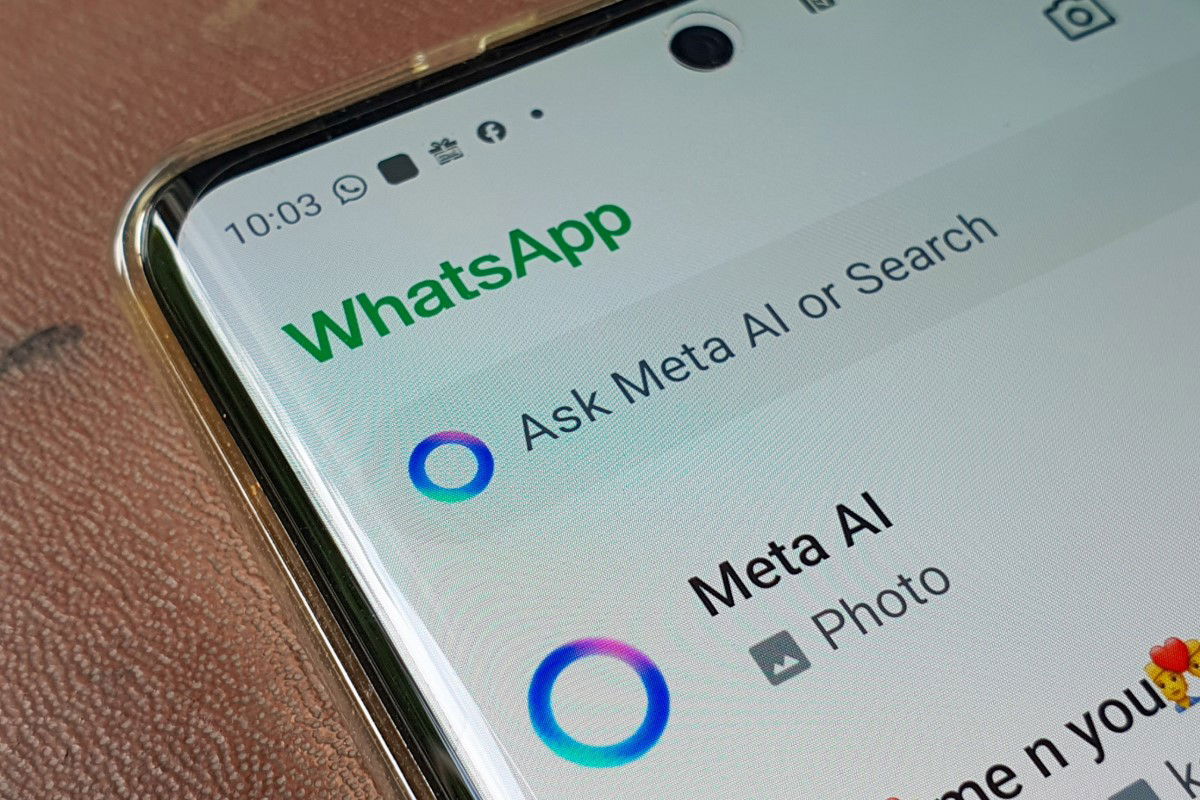 WhatsApp defends Meta AI function