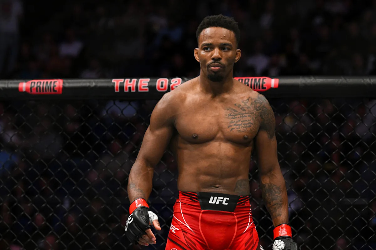 UFC Vegas 105 predictions, odds, full card preview: Is Lerone Murphy a legit title threat?