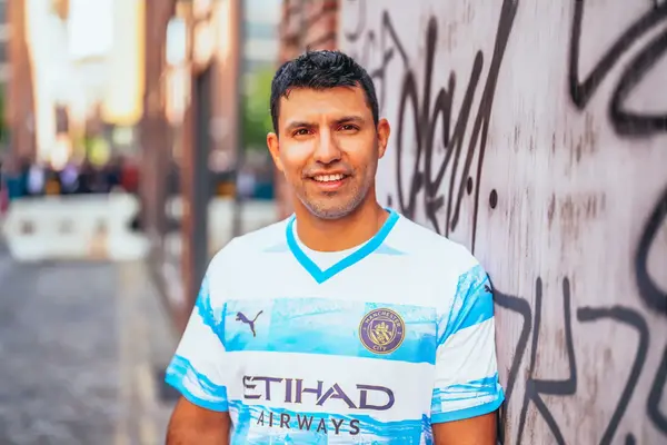 Sergio Aguero reveals how he learned English at Manchester City without a teacher or ‘ever picking up a pencil’