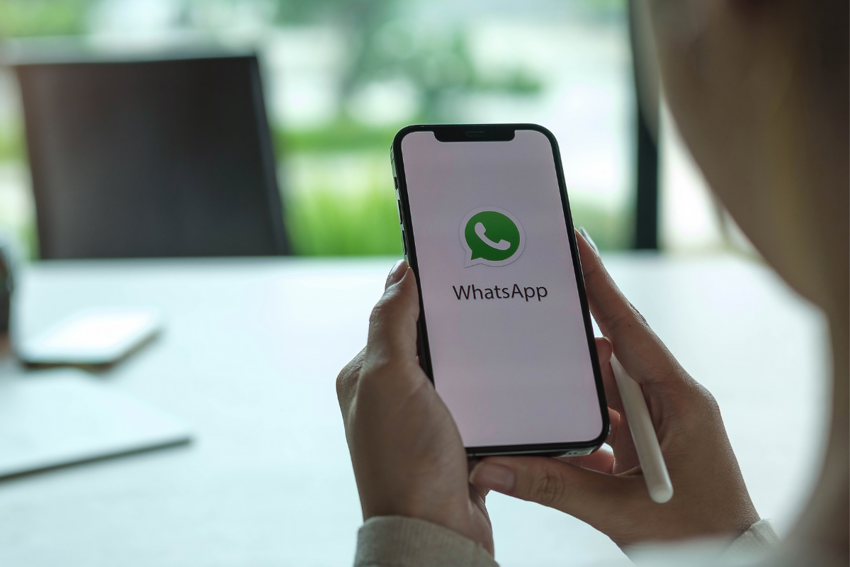 WhatsApp’s “Private” AI: Risky or Helpful?