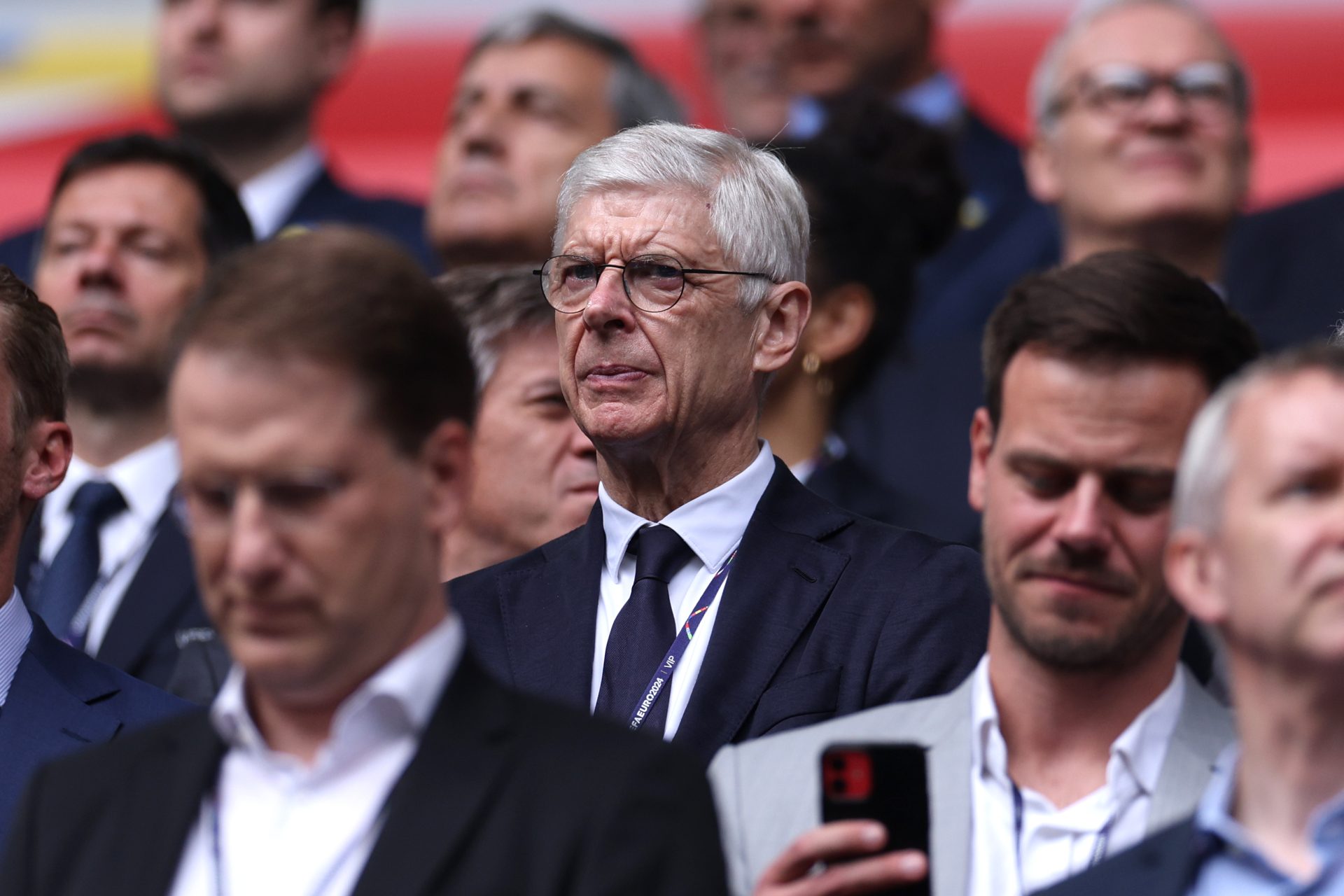 Arsene Wenger slams refereeing decisions and backs Barcelona’s case – ‘Can’t judge in slow motion’ | Barca Universal