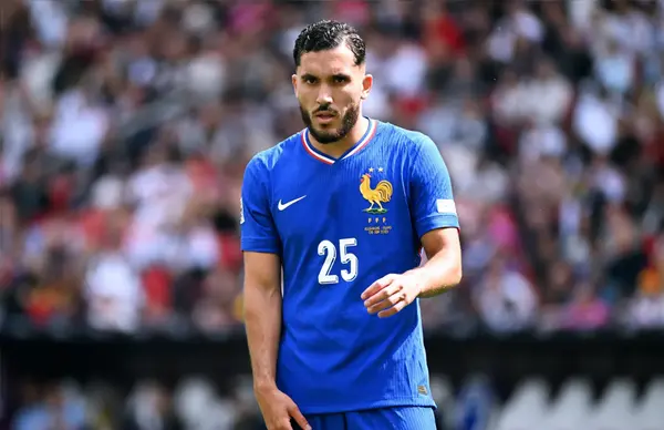 Rayan Cherki breakthrough as Lyon set to target one of three Manchester City stars in return – Transfer Round-Up