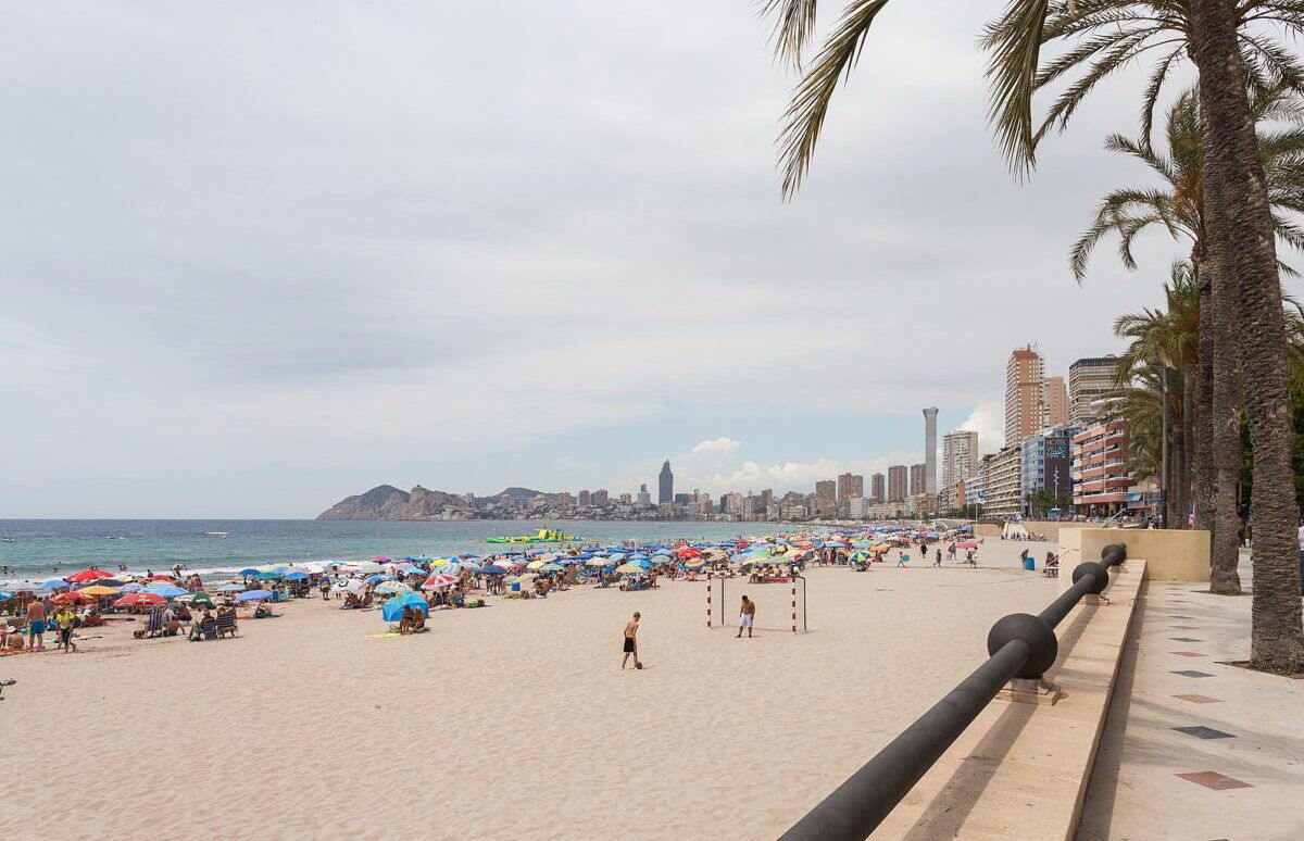 Brit woman annoyed: ‘Too many Spaniards in Spain!’