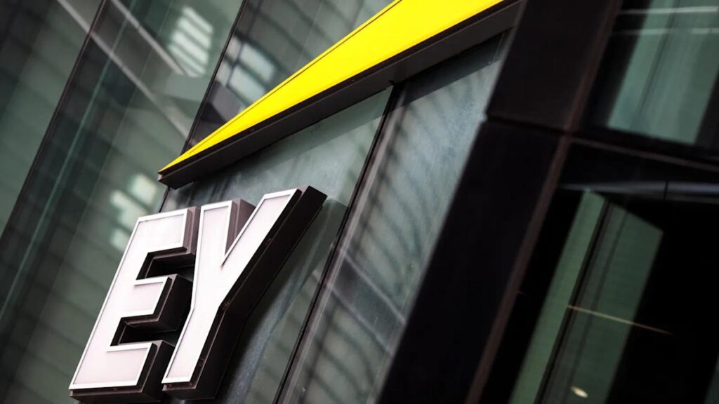 EY merges design, creative, CX and AI services into EY Studio+