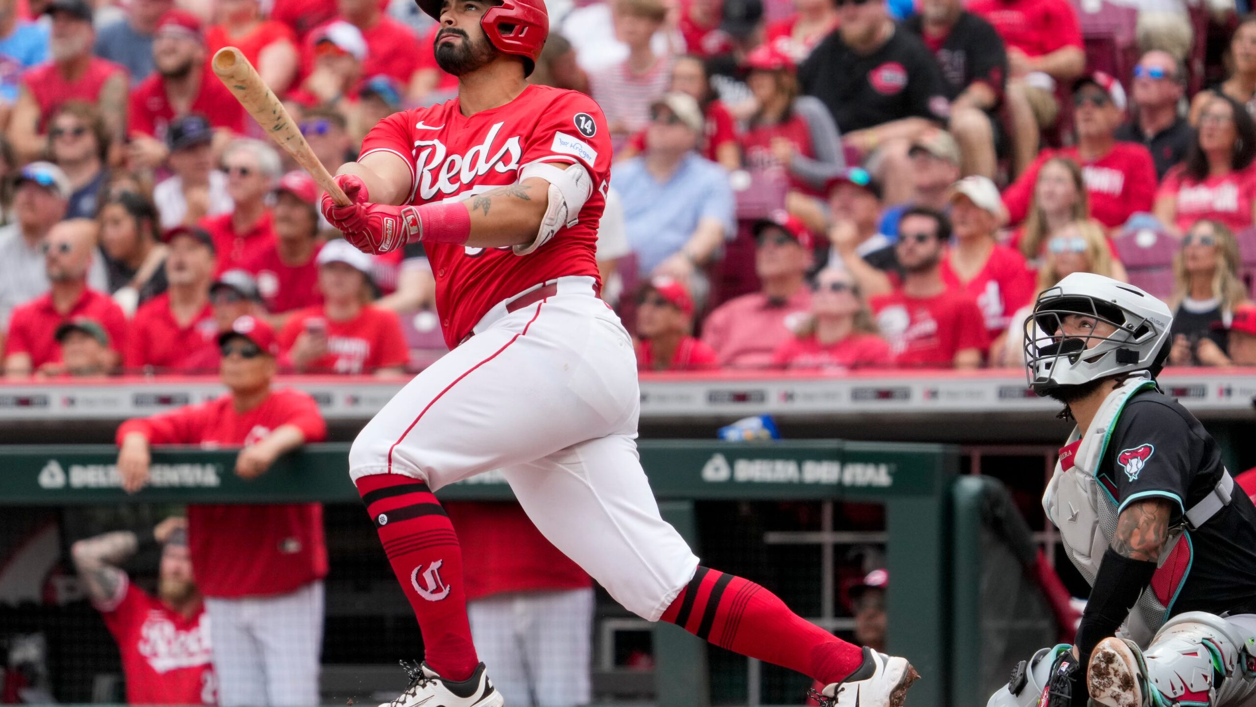Reds rout Diamondbacks, will go for series sweep on Sunday at Great American Ball Park