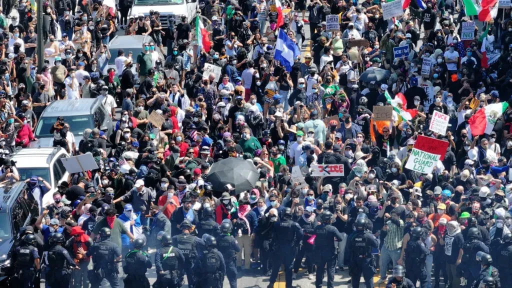 Anti-ice protests have spread across the US as Trump's decision to illegally use the National Guard backfires on him | Credits: Social Media