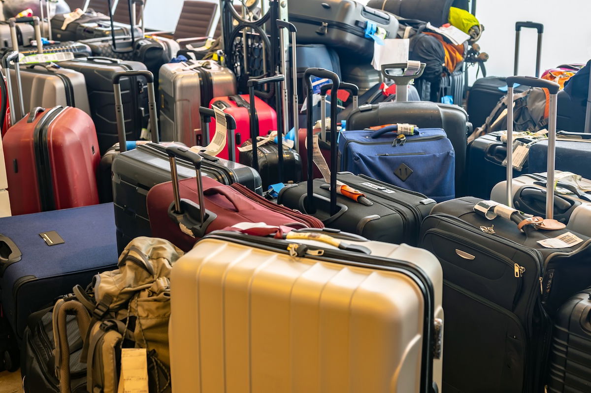 EU will let airlines charge for hand luggage