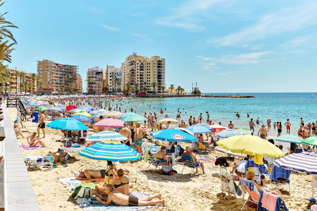Sunscreen myths and tips: expired, dogs, children and breastfeeding
