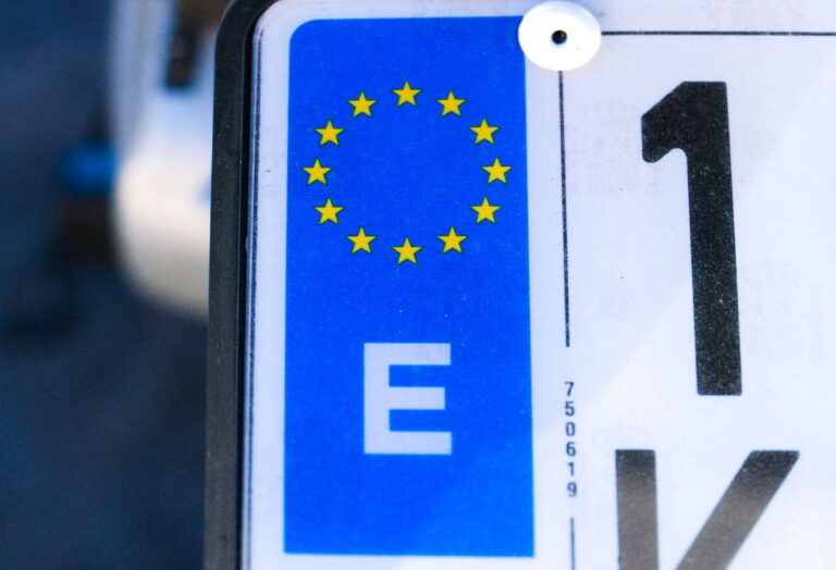 Spain’s one-car-per-home law begins