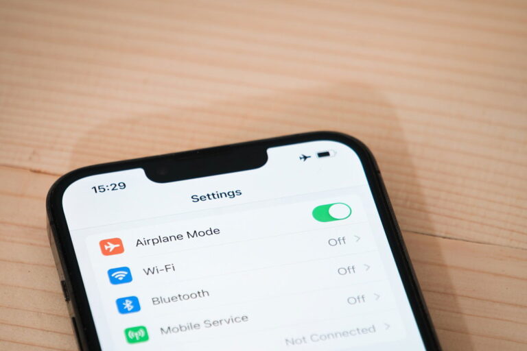 WhatsApp airplane mode secret