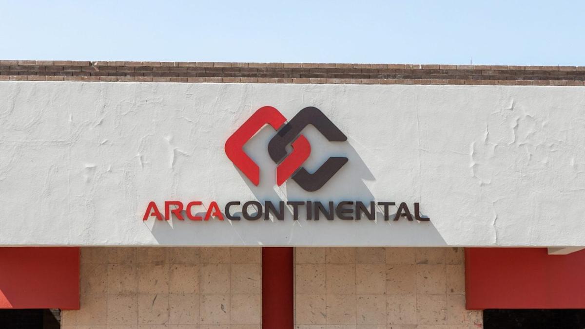 Arca Continental buys vending-machine firm
