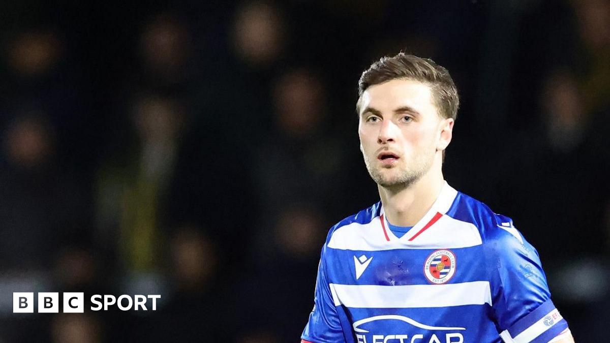 Lewis Wing: Reading midfielder signs three-year contract extension