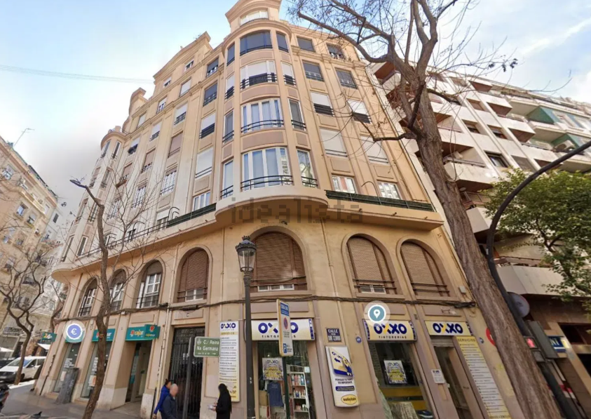 Unviewable, €350K, squatters included: Welcome to Spain's housing madness