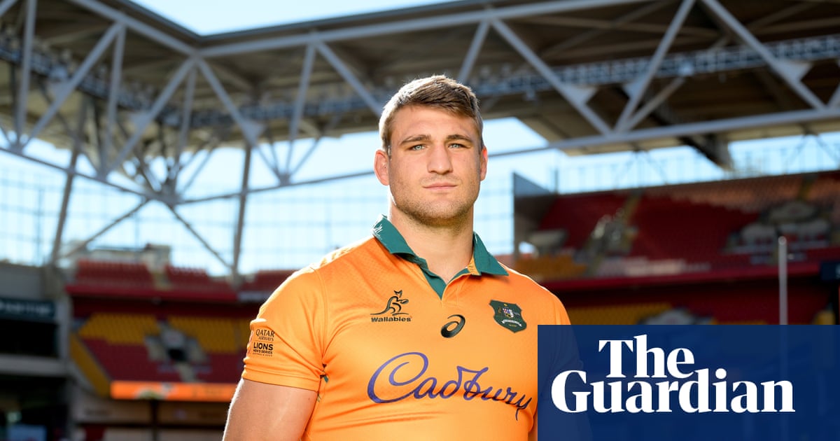 Wallabies call on Nick Champion de Crespigny for surprise debut in Lions opener
