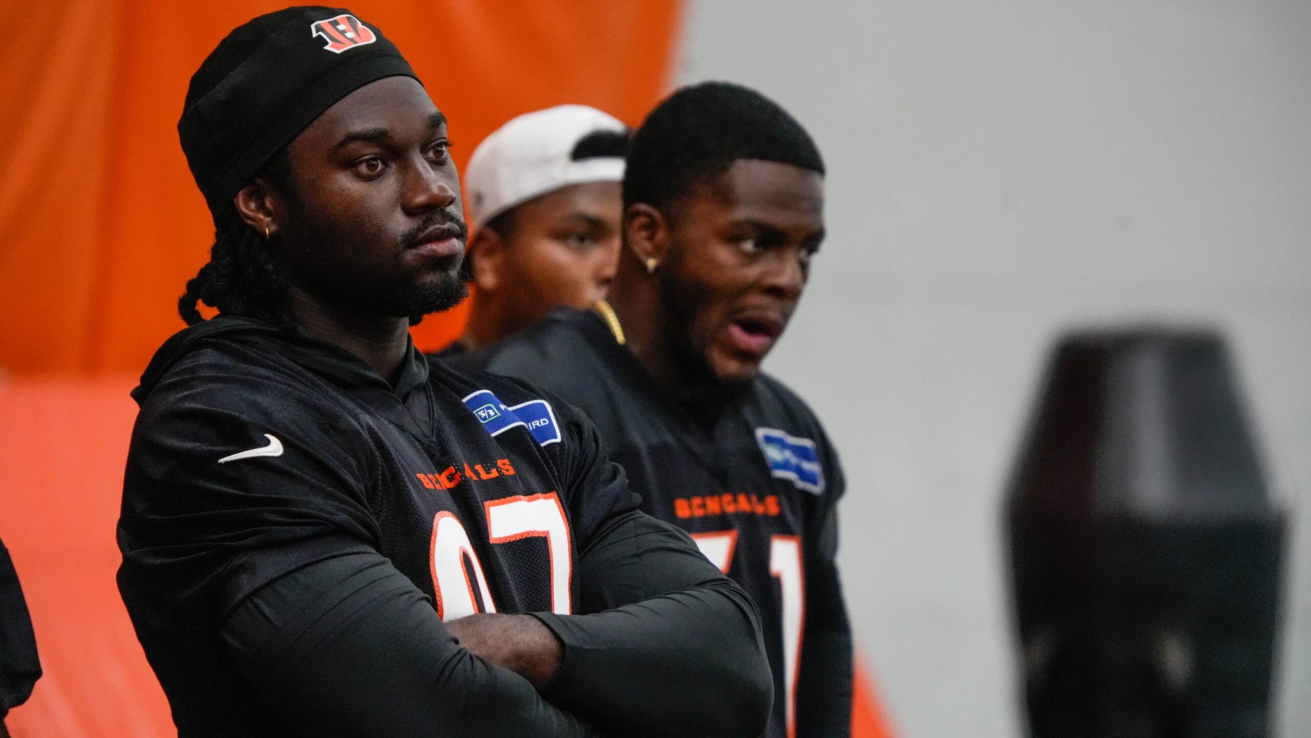 Watch: Shemar Stewart, Bengals rookie defensive end, practices with team for first time