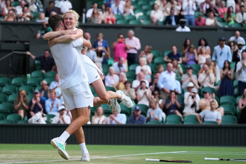 PHOTO COLLECTION: Wimbledon Tennis Best of Doubles Finals