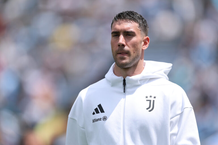 Kovacevic tells Vlahovic to leave Juventus: AC Milan and Man Utd ‘good options’