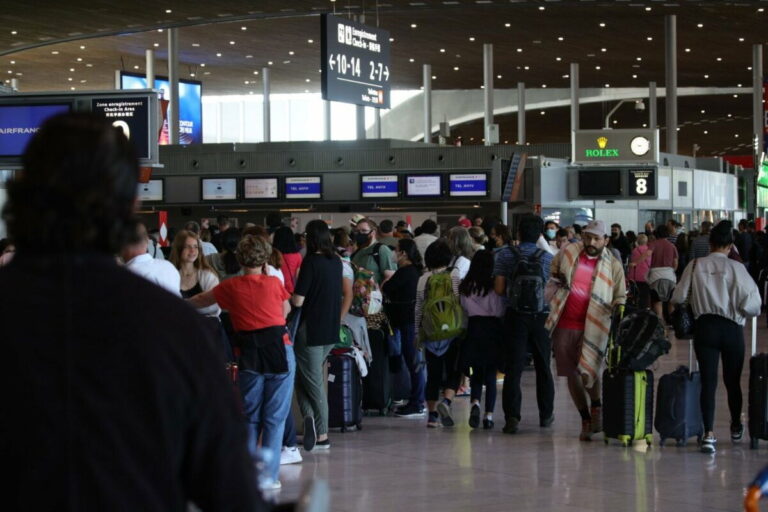 French air traffic controllers strike chaos