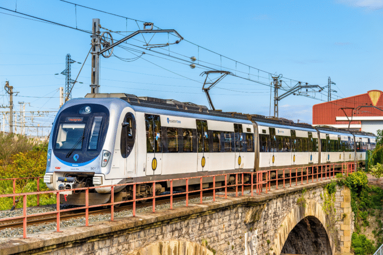 Lille rail chaos strands Eurostar passengers