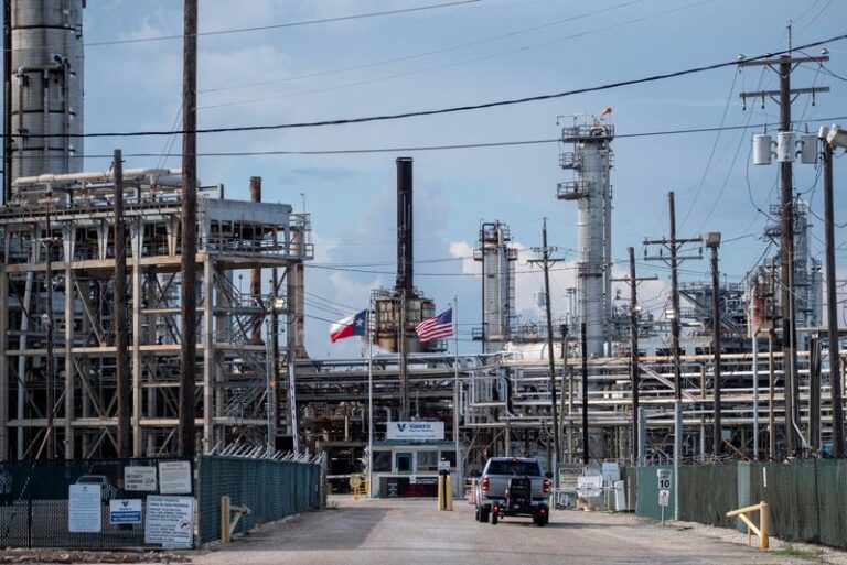 US refiners may see Q2 profit recover on stronger diesel margins