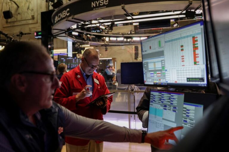 Trading Day: New highs, almost no news