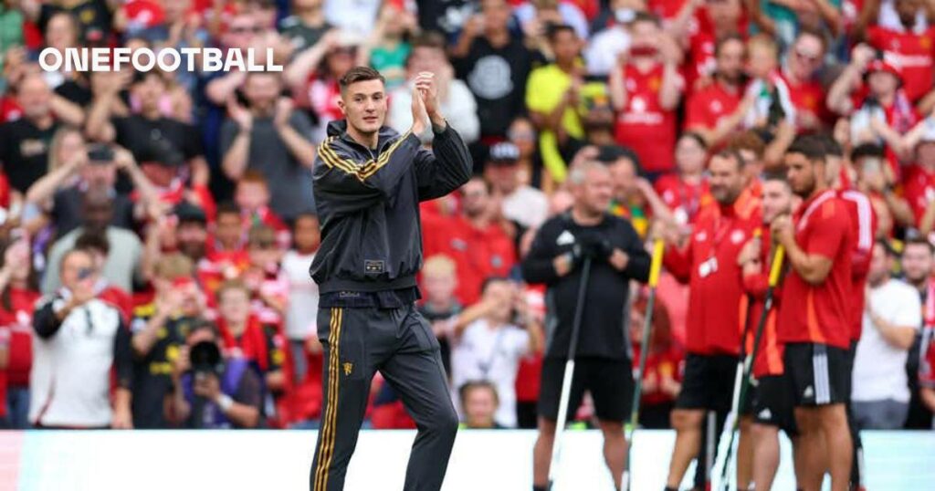 Latest on 4 Manchester United injuries & Sesko for Arsenal clash