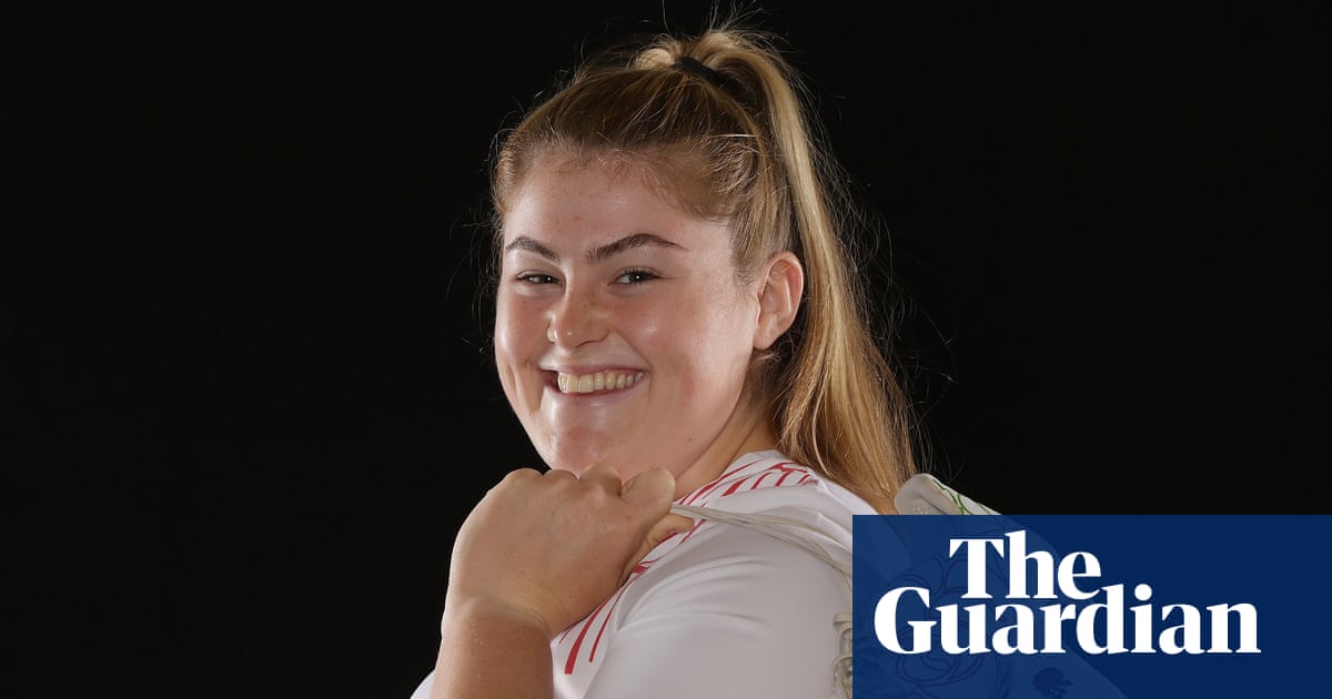 ‘I always loved a camera’: Maud Muir on life through a lens in England women’s rugby team