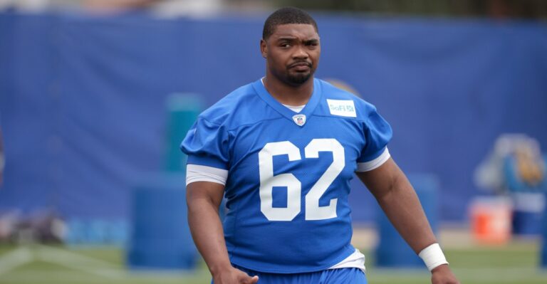 Eagles claim small but mighty offensive lineman off waivers