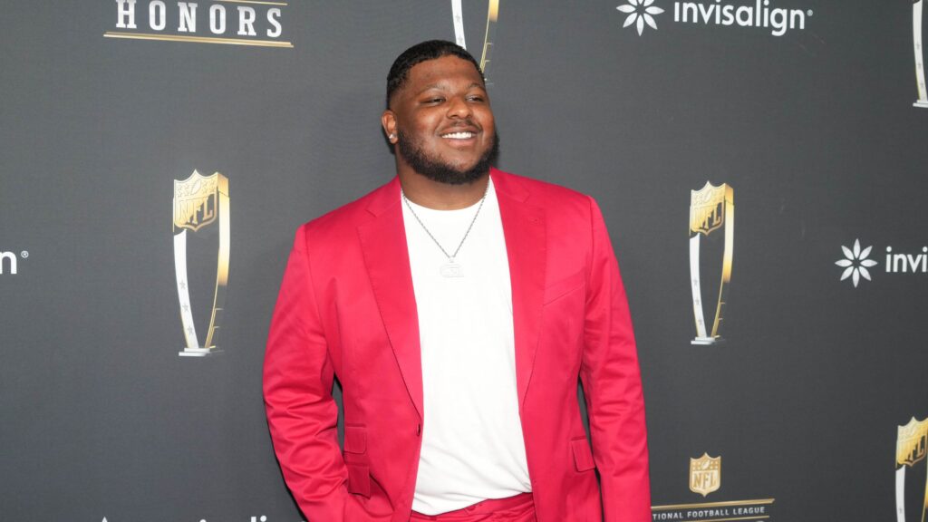 Cesar Ruiz appreciates Kansas City Chiefs RB Isiah Pacheco promoting the community culture