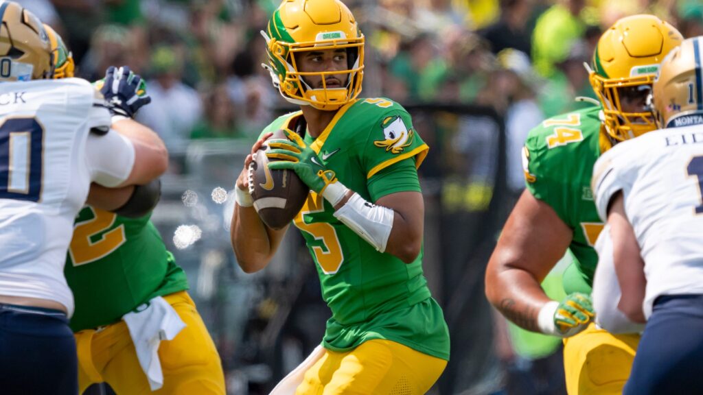 Who is Oregon quarterback? Dante Moore starting for Ducks in 2025