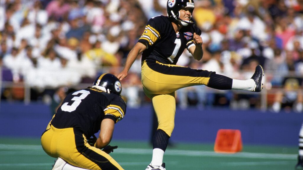 Steelers countdown to kickoff — No. 1: a history of the number and who wore it best