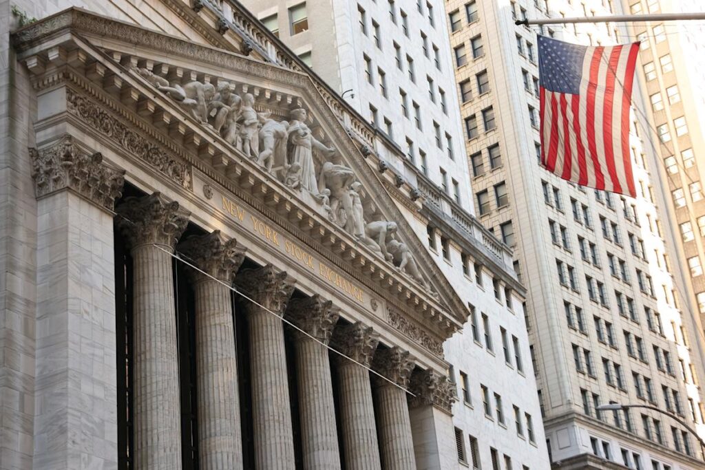 Stock market today: S&P 500, Nasdaq rise as Google surges, Dow slips after weak JOLTS jobs data