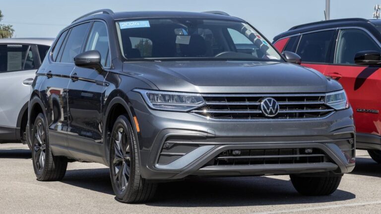 Volkswagen Group in renewed talks with JSW Group over possible India JV