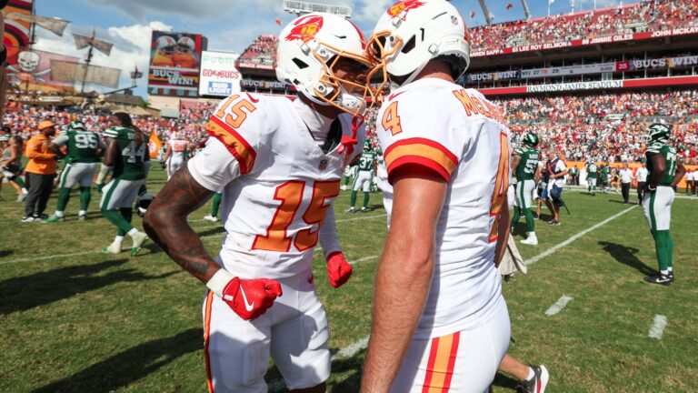 Pair of Buccaneers rookies included in PFF’s team of the week