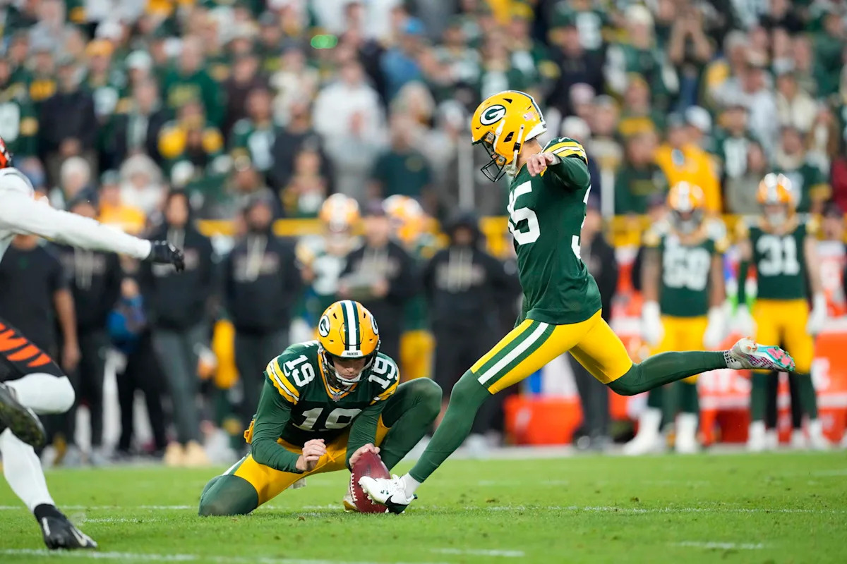 Packers Cut Ties With Record-Setting Kicker