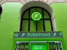 Robinhood enters the mortgage space with discounted rates and money toward closing costs